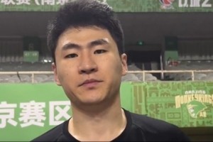 赵柏清：季后赛只是小目标 本赛季会争取走得越远越好！